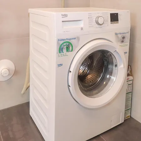 Schoenes * Sankt Peter am Ottersbach